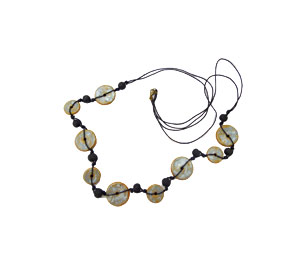 collar de ceramica gres con cadena de macrame